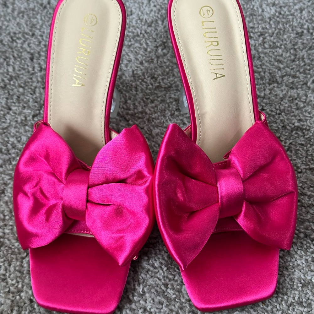 Fuchsia Silk Bow Tie Slides